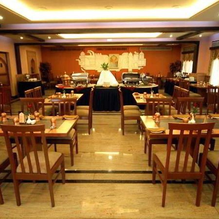 Aj International Hotel บังกาลอร์ ร้านอาหาร รูปภาพ