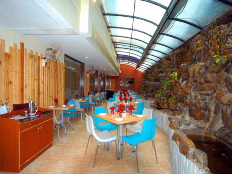 Aj International Hotel บังกาลอร์ ร้านอาหาร รูปภาพ